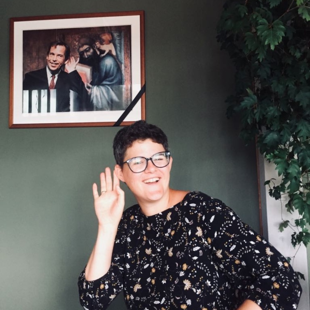 Meet your Posher, Sheila